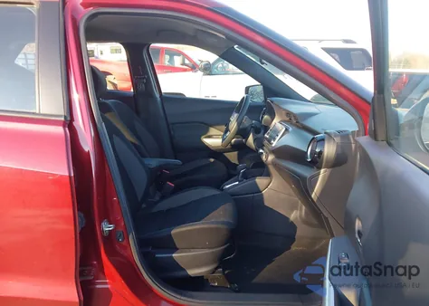 2020 Nissan Kicks Sv Xtronic Cvt from USA, damaged, VIN 3N1CP5CV4LL537378